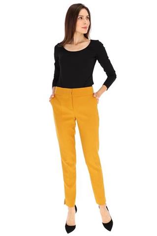Damskie spodnie garniturowe w kolorze musztardowym 58588 - 339681