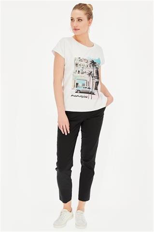 Biały t-shirt damski z nadrukiem 58845 - 391941