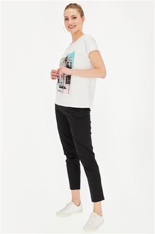 Biały t-shirt damski z nadrukiem 58845 - 391981